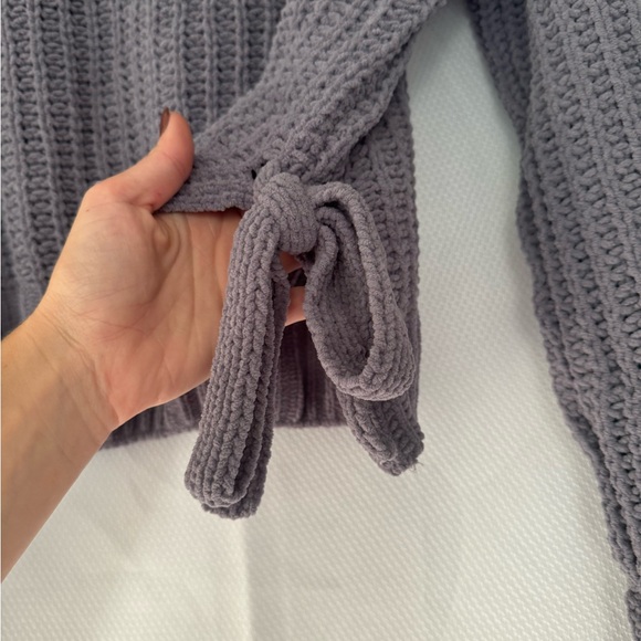 Crop Sweater - Picture 5 of 5